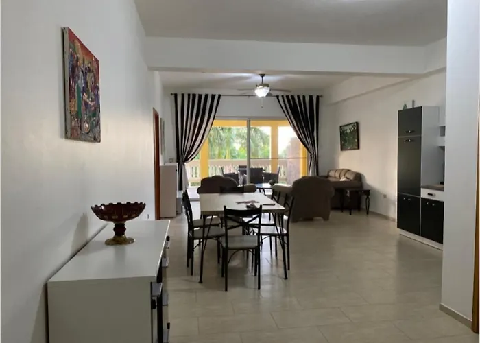 Spring Garden By Mel Aparthotel 4*